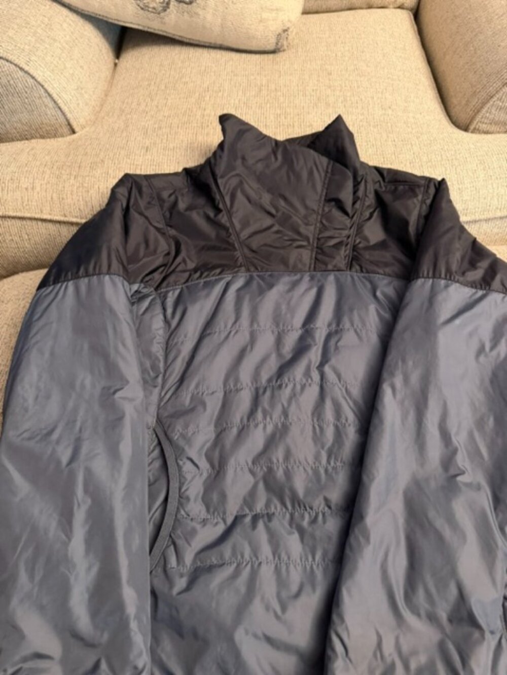 L.L.Bean PrimaLoft Insulated Jacket (Medium)